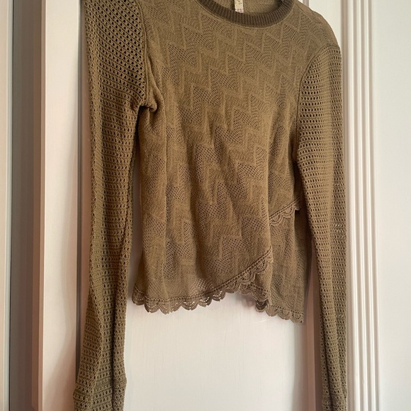 Free People Olive/Khaki Green Knit Top with Lace Accents MEDIUM - Picture 1 of 7